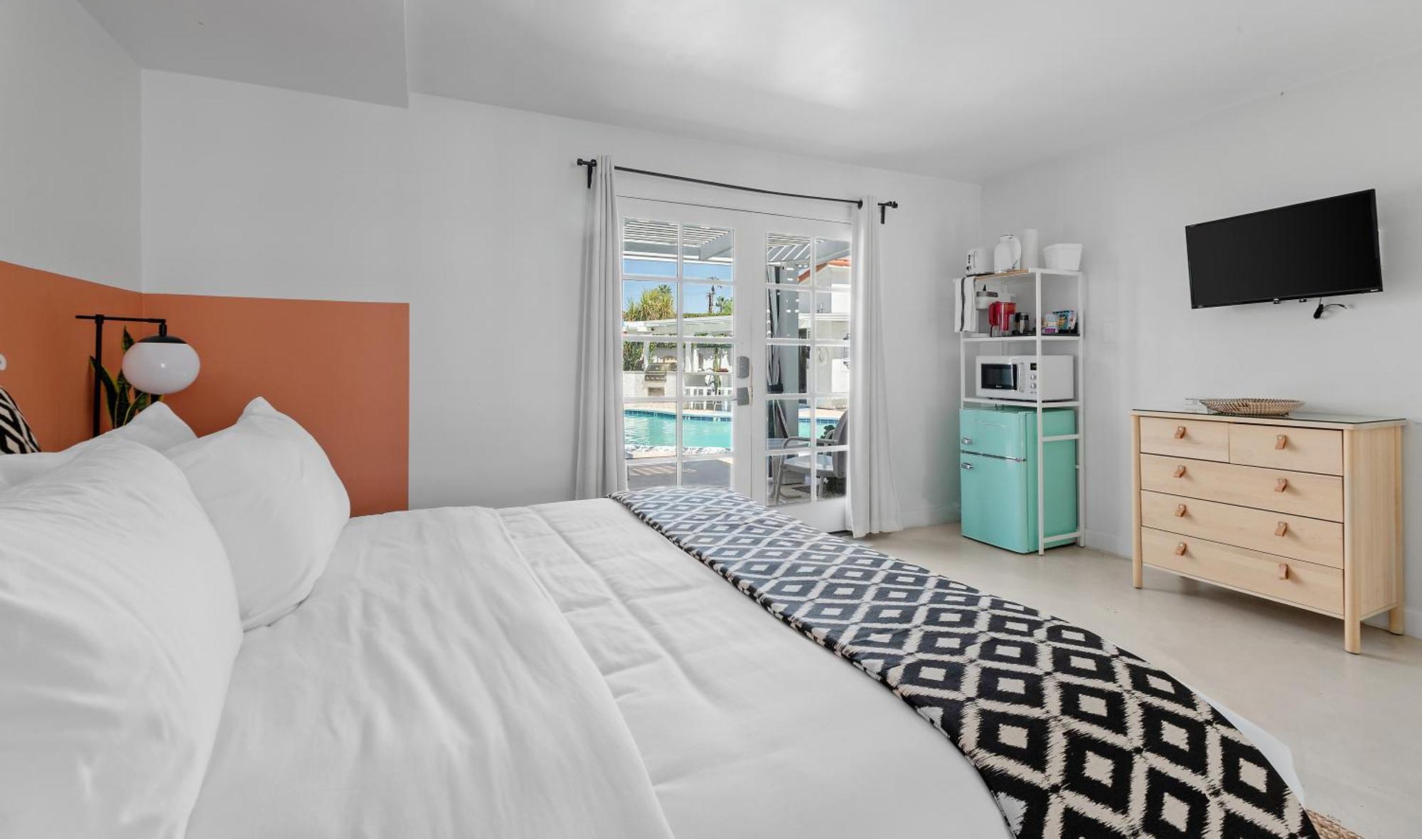 Отель Natural Palm Springs Escape Poolside Plus Downtown Экстерьер фото