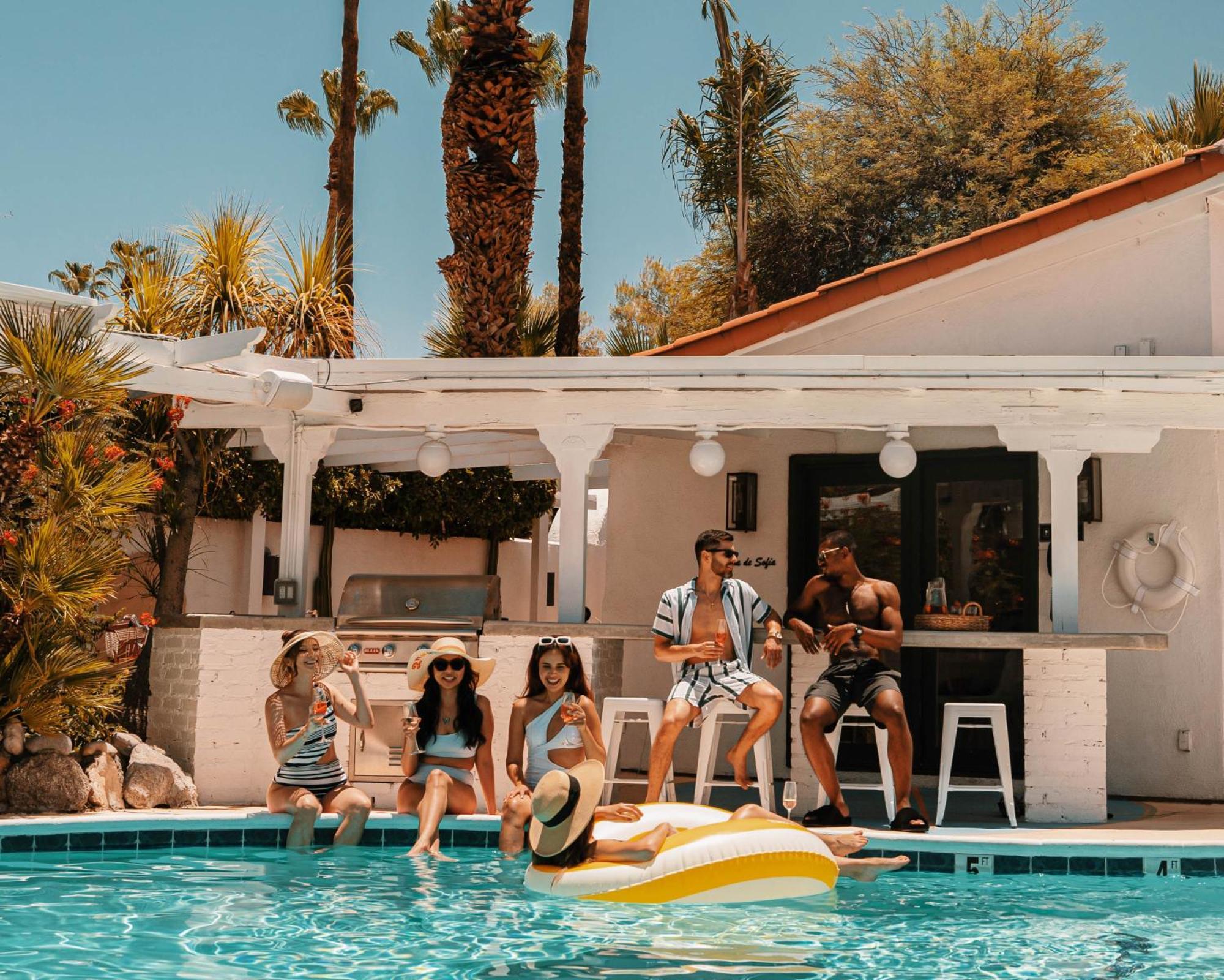 Отель Natural Palm Springs Escape Poolside Plus Downtown Экстерьер фото